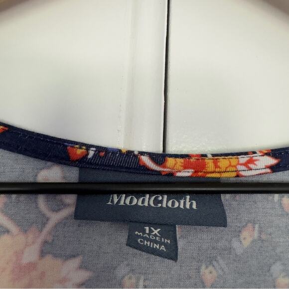 ModCloth Spring It On Me Wrap Top Cap sleeve Floral V-Neck Ruched Tie Bow Navy - Picture 8 of 11